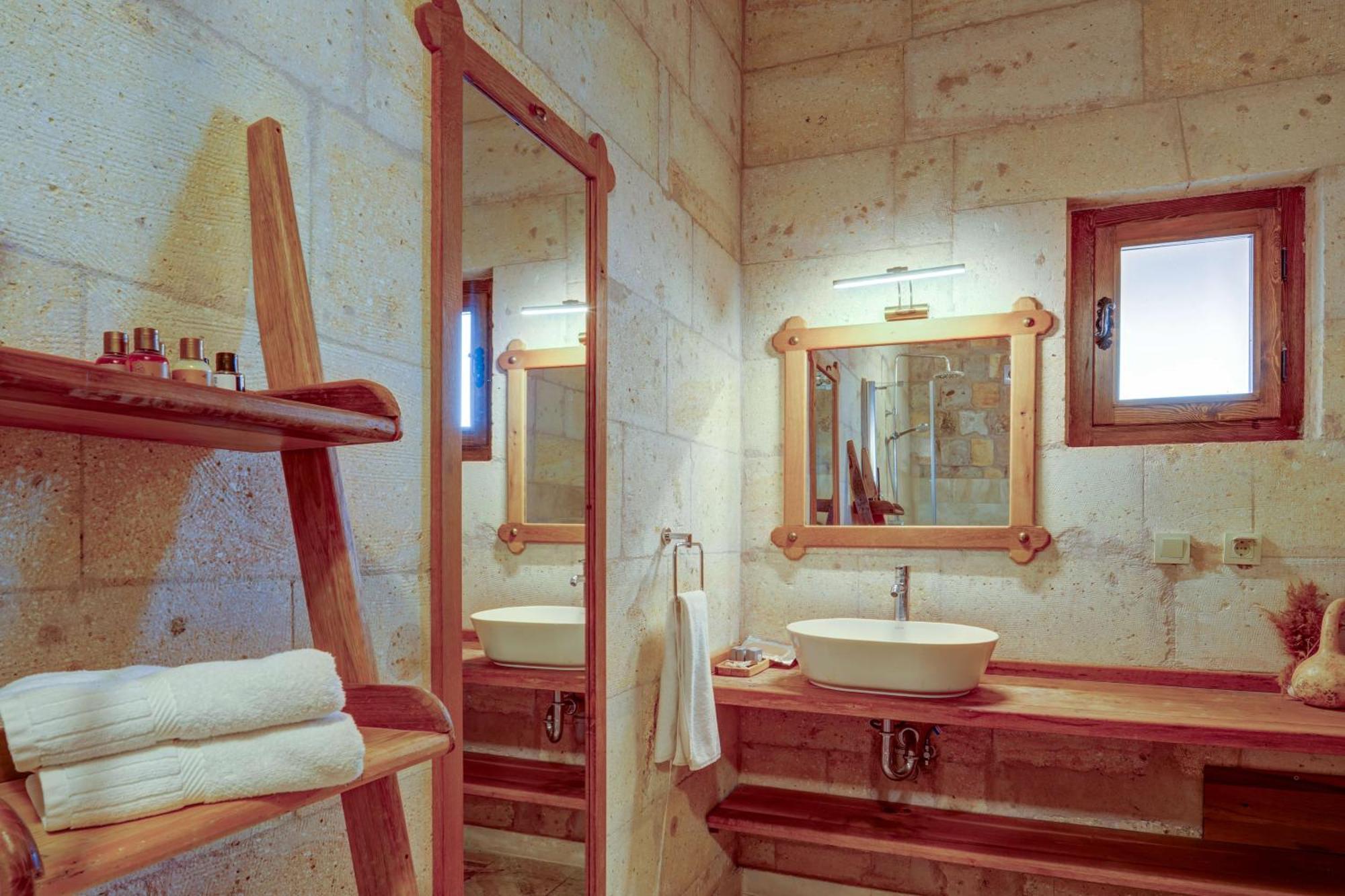 Vasil Cave Hotel Üchisar Pokoj fotografie